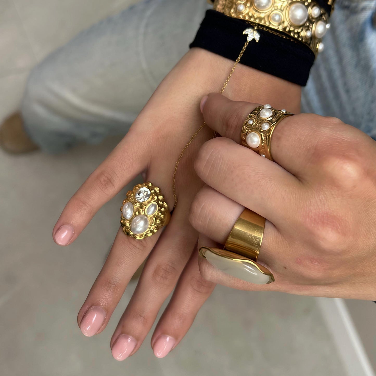 Bangle Met Parels – Rosa