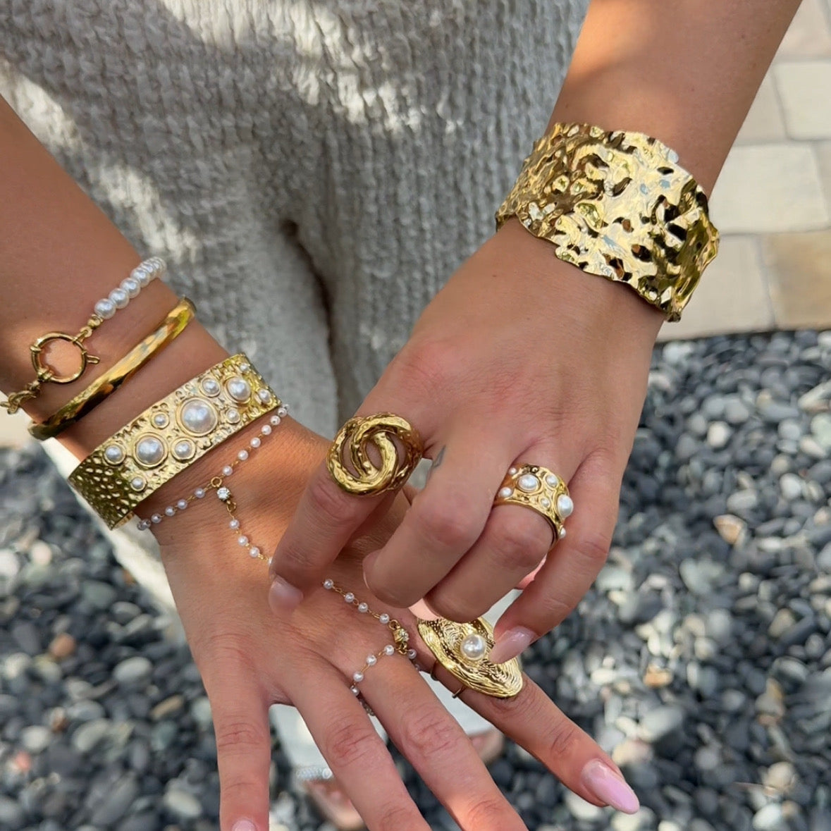 Statement Bangle - Roxy