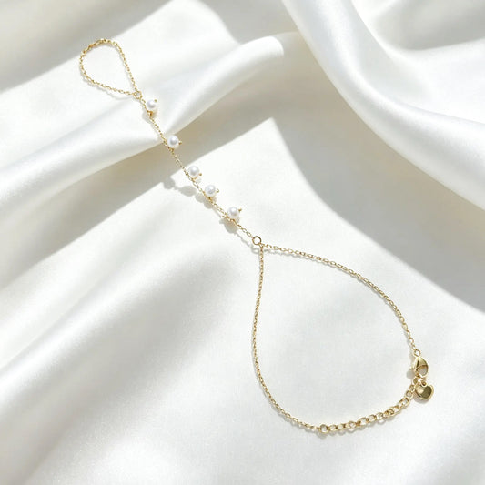 Hand Chain Met Parels - Lott