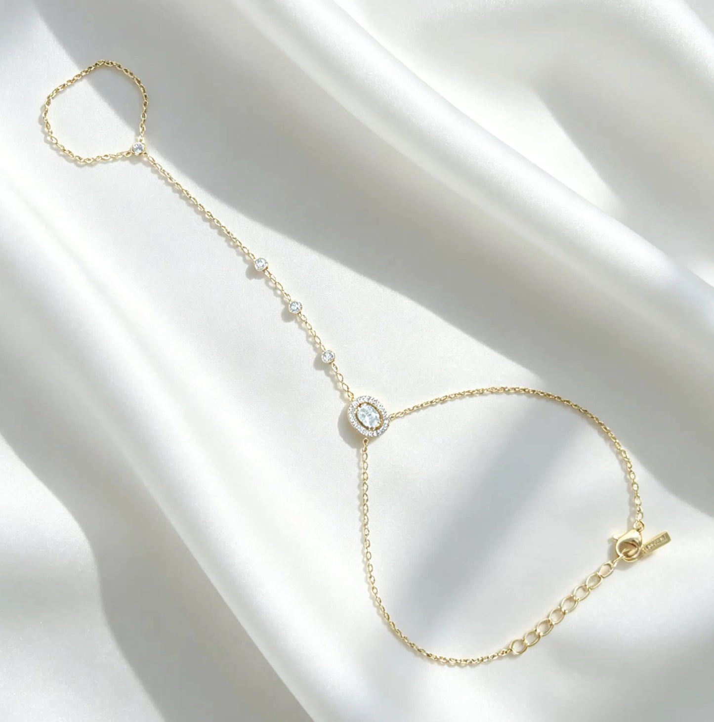 Hand Chain Met Steentjes - Charlie