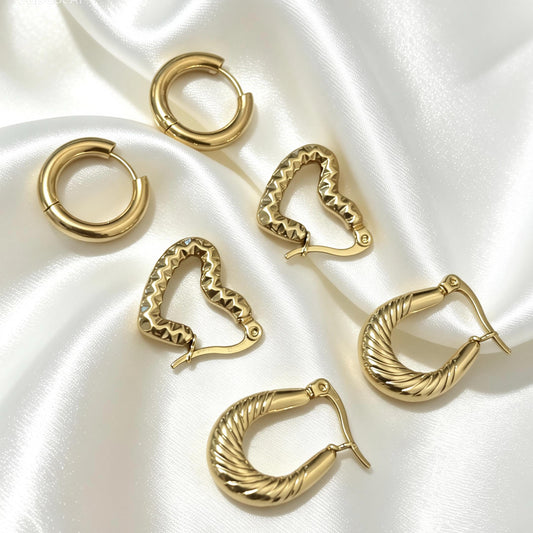 Oorbellen Set Met Structuur En Hart – Tinia