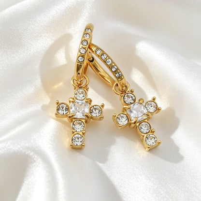 Kruis Oorbellen Met Strass – Evy