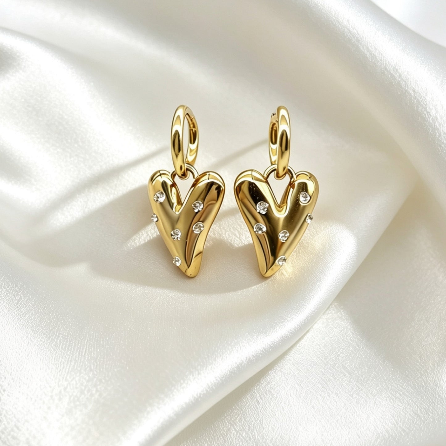 Hartjes Oorbellen Met Strass – Lieve