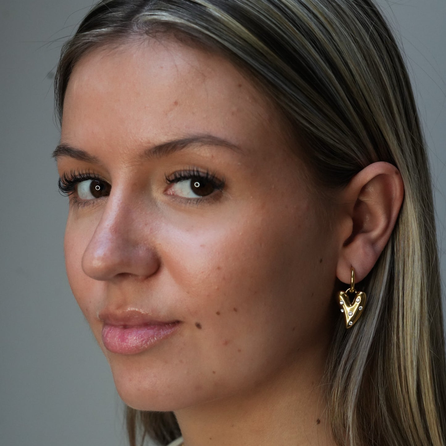 Hartjes Oorbellen Met Strass – Lieve