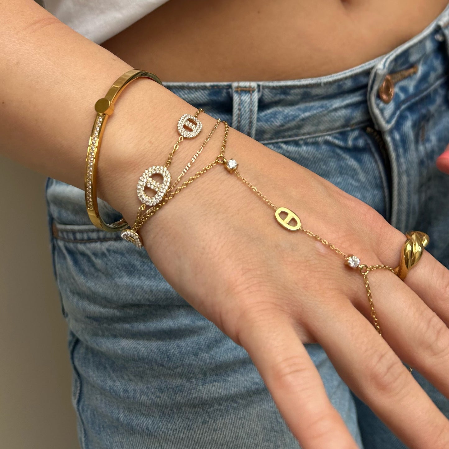 Hand Chain DD Met Steentjes – Ted