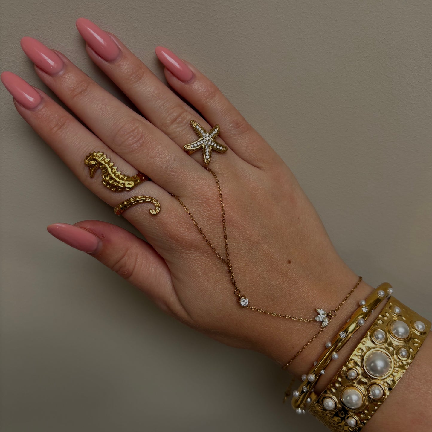 Bangle Met Parels – Rosa