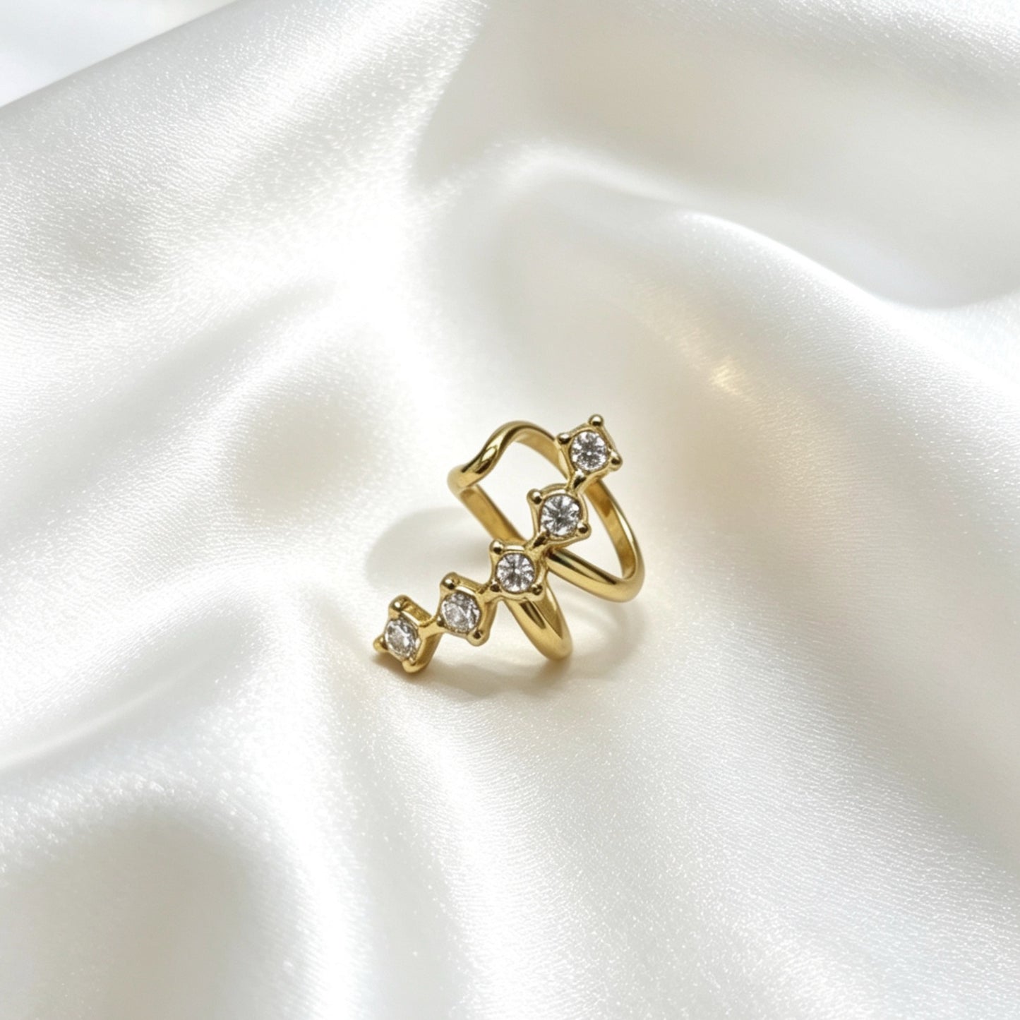 Ear Cuff Met Steentjes – Charly