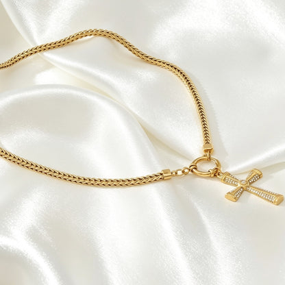 Statement Kruis Ketting Met Strass – Evy