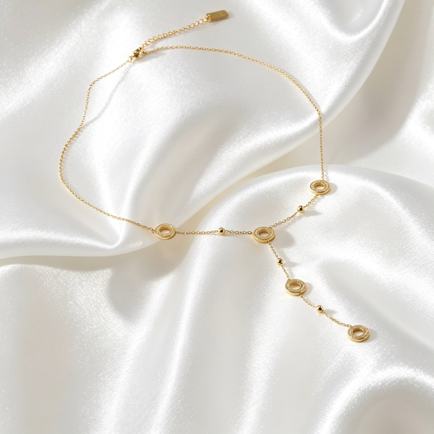 Cirkel Ketting Met Strass – Donna
