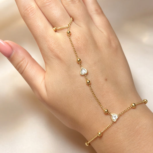 Hand Chain Met Hartjes – Ayla