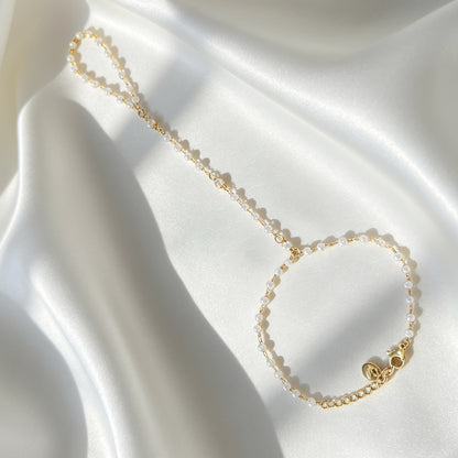 Hand Chain Met Parel - Livia