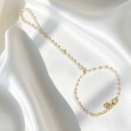 Hand Chain Met Parel - Livia