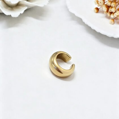 Ear Cuff Met Ring - Molly